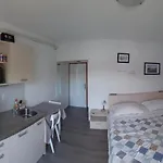Gvacic House *