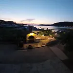 Gvacic House Апартаменты