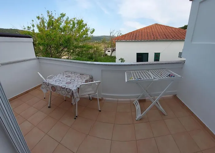 Gvacic House *