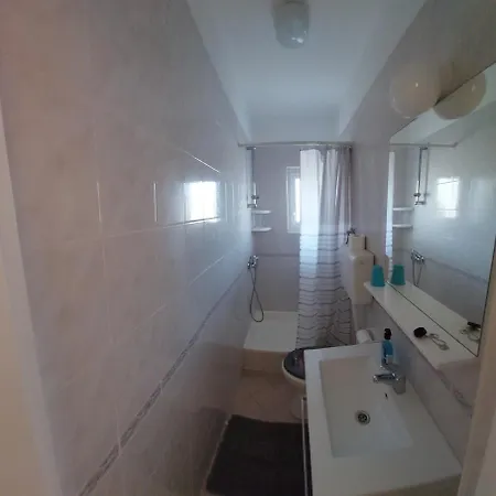 Gvacic House アパート