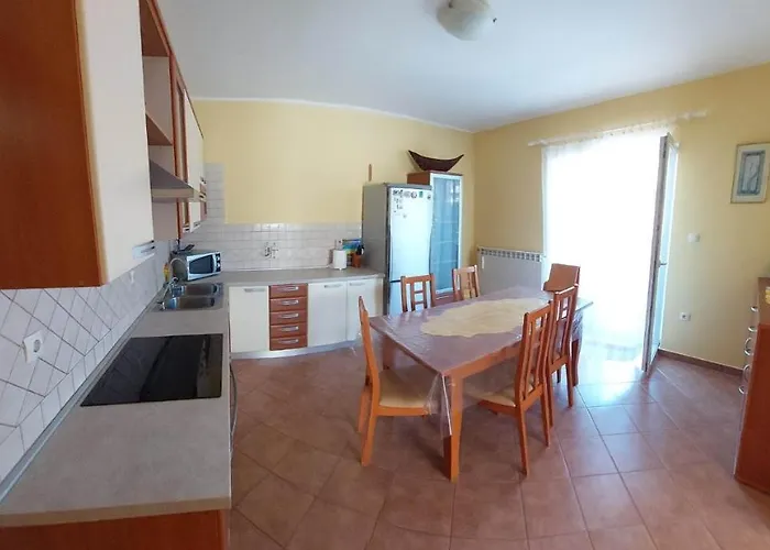 Daire Gvacic House *
