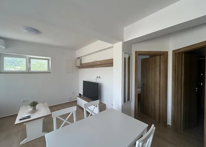 Daire Gvacic House